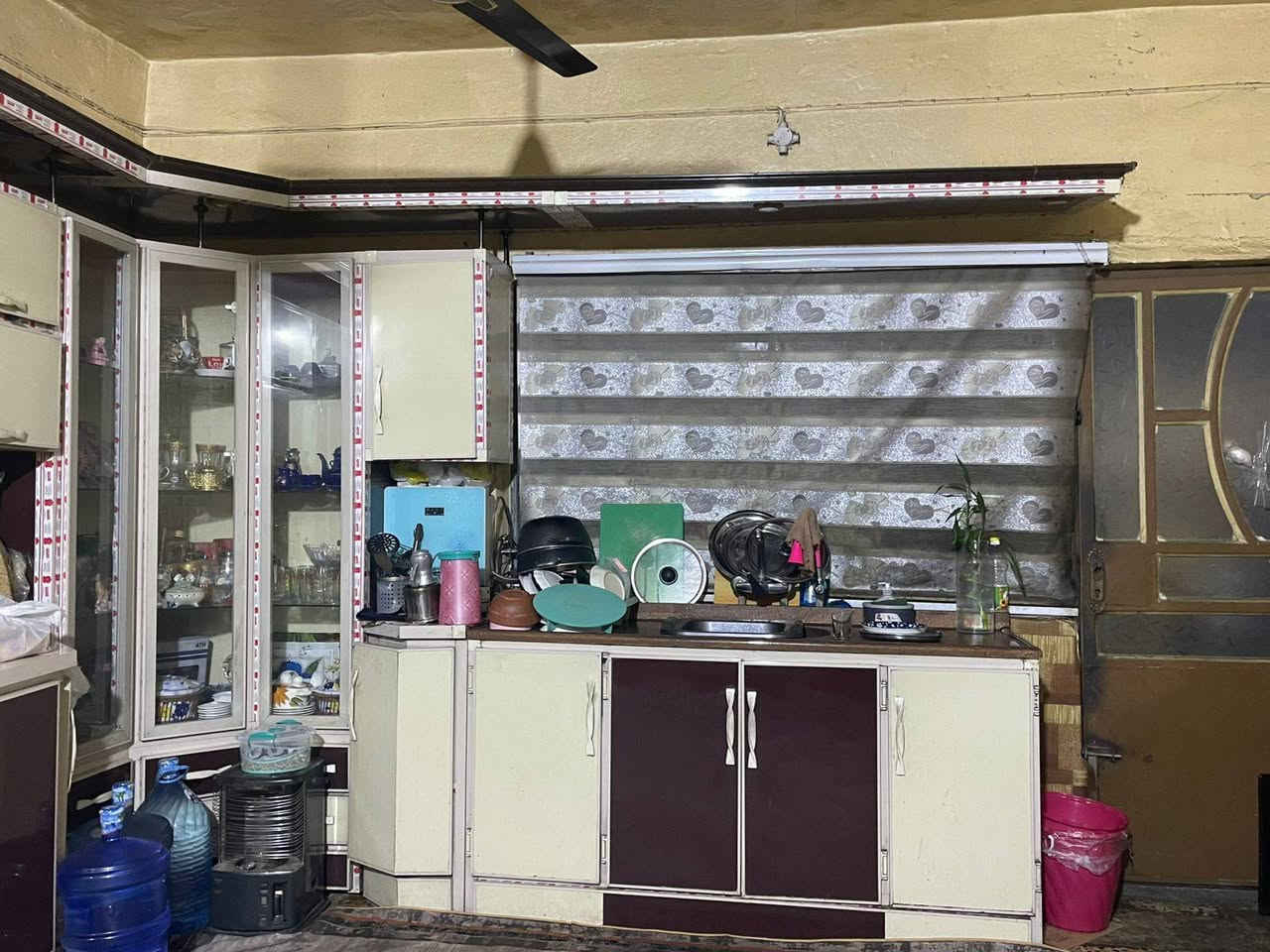 السلام عليكم كاونتر للبيع نظيف مكان حي الجهاد رقمي ***********
