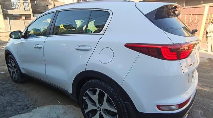 السلام عليكم كيا سبورتج 2016 خليجي شركة دولية مكفولة فول واحد على واحد جي تي لاين ماشية 165 رقم بغداد دولي السعر 175 للاستفسار ***********
