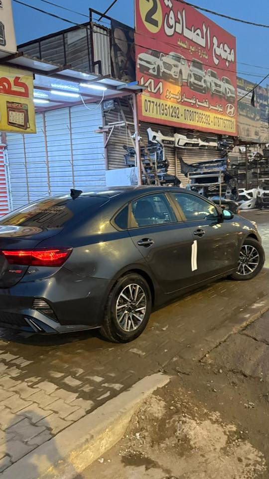 KIA FORTE K3 MODEL 2023
‏KIA : النوع
‏FORTE : الفئة
سنة الصنع : 2023
استيراد حديث
الطلاء : جاملغ بارد فقط +ربع بونيد صبغ الاربكات راجع سستم 
سعة المحرك : 2.0L
الحالة: ممتَازَة
المميزات : جَميع المزايا
العيوب : لا يوجدْ بإذنِ اللّٰه
المسافة المقطوعة :35 الف KM
ناقل الحركة : اوتوماتيك
نوع الوقود : بنزين
رقم الهاتف :***********
