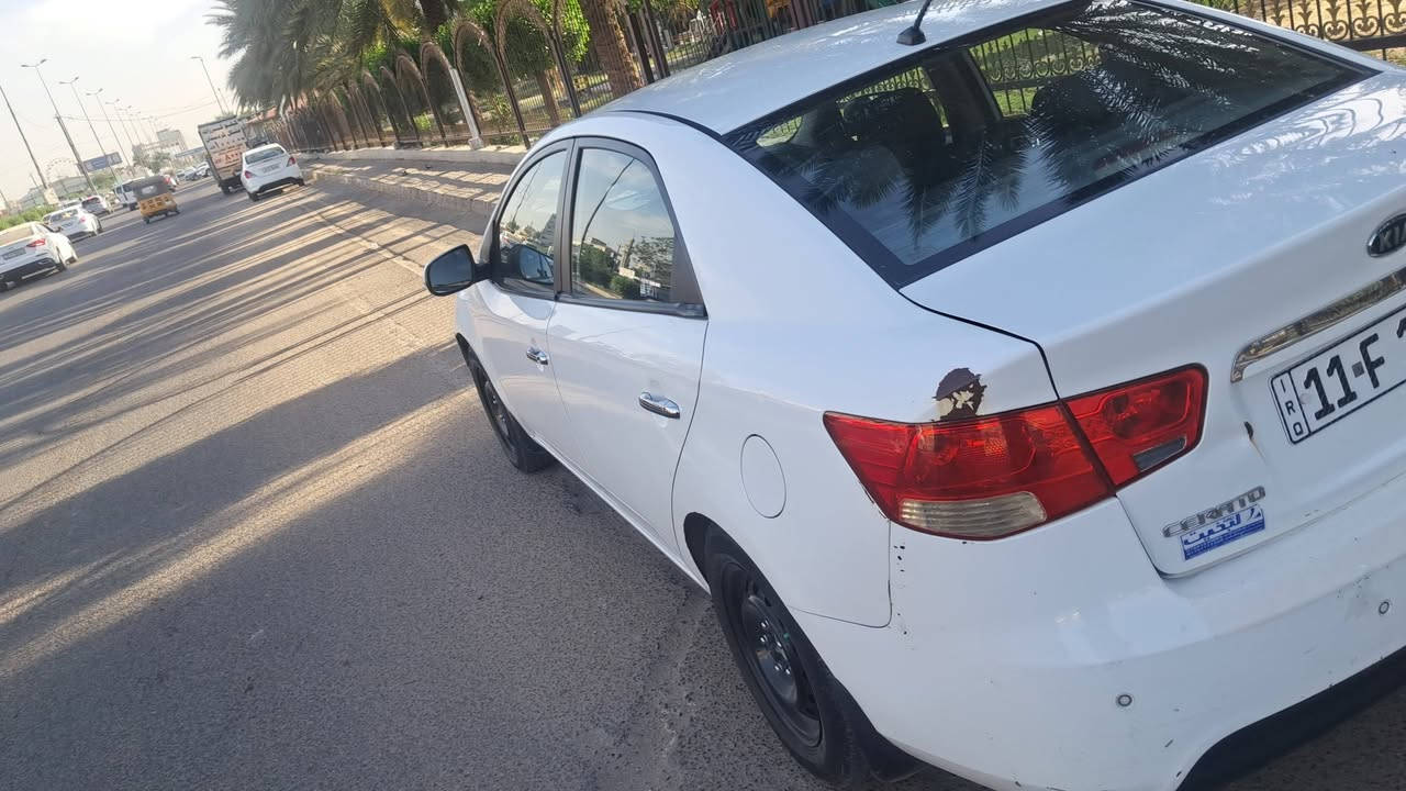 سيراتو ١٣ صبغ صفحه أثر شخط طويل وصبغته صفحه مكينه وكير بلادي ما مفتوح برغي بيه لا تنقيص ولا تبخير مكاني بغداد التاجي سعره ٩٥ وبيه مجال ***********
