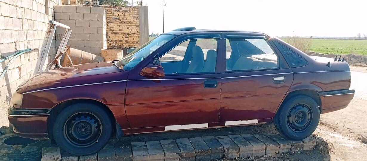 سلام عليكم بيع او مراوس حسب القناعه فكتره 91مكينه وكير 2000 كير عادي خير من الله لاتنقيص ولاتبخير سنويه صاقطه من 2020/4/4 تفاصيل حداديه جديده 
دبلات امامي خلفي جديد 
بخاخ جديد
تخم بلك جديد 
تخم واير بلك جديد
فيت بم جديد
باتري جديد 
تايرات 60بل 100
دسكات بريك جدد 
داخل نضيف  
السياره جديده وجاهزه مجهزه كبل للشارع السعر 25وبيه مجال 
مكاني نجف ناحيه الحريه***********
