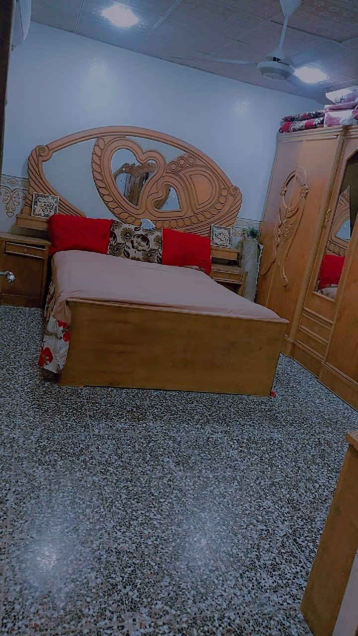 بيت للبيع مساحة 125 طابو زراعي سند 25 غرفة وأستقبال وصالة ومطبخ وصحيات 
عنوان ....كوفة علوة الفحل قرب مخزن الموز 
السعر 23 وبي مجال
للاستفسار اكثر الاتصال على الرقم 👇
*********** النجف, العراق
