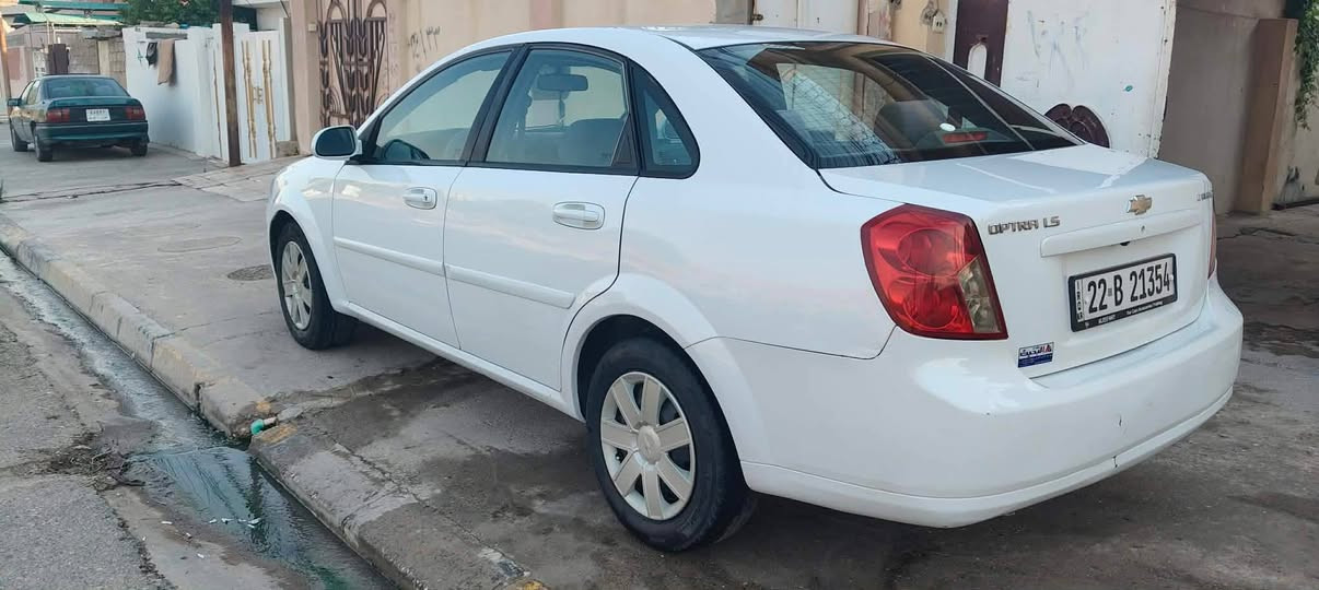 أوبترا  ٢٠١١ كير عادي
بيها مكان وحدة صبغ
الداير مال الجاملغ 
وشوية من الدوسة 
وجوة الرقم تقريب اربع اصابيع صبغ
هزة جديدة باسم صاحبها

عنوان تلكيف
السعر 85وبي مجال


**إذا كنت صاحب هذا الإعلان وتريد حذفه لأي سبب، رجاءا أرسل رسالة إلى الدعم الفني**