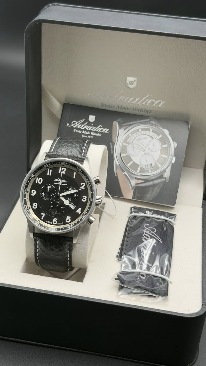 ساعة Adriatica Chronograph – Swiss Made
ساعة سويسرية أصلية من ماركة Adriatica
تصميم كلاسيكي أنيق مناسب للاستخدام اليومي والرسمي

المواصفات:
 • صناعة سويسرية Swiss Made
 • حركة كرونوغراف دقيقة
 • عرض التاريخ
 • قرص أسود بأرقام واضحة
 • سوار جلد طبيعي
 • هيكل ستانلس ستيل
 • مناسبة للرجال

السعر: 415,000 دينار عراقي

للاستفسار والمراسلة خاص
او واتساب ***********
