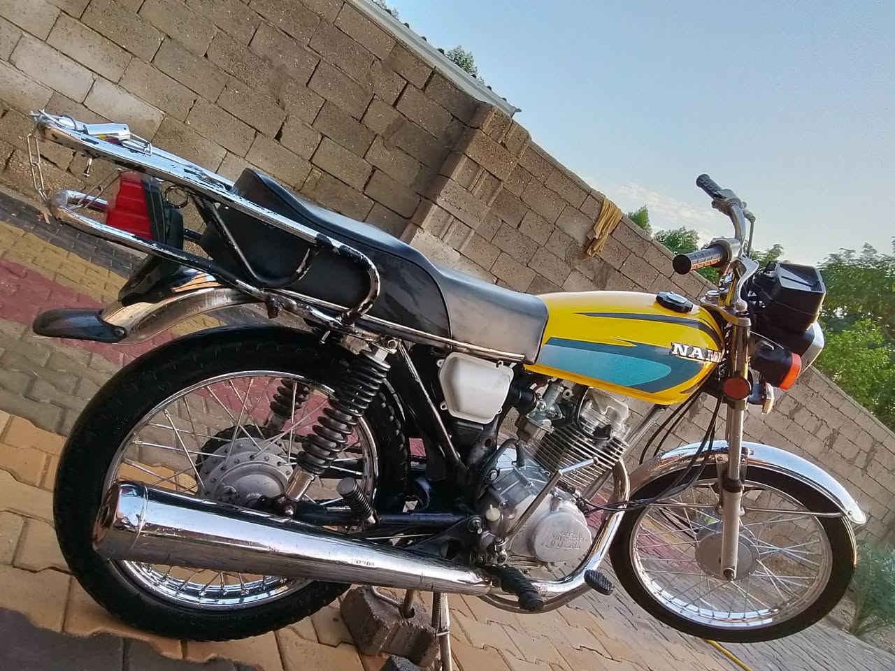 للبيع كلك السعر ٤٠٠اوبيها مجال ***********
