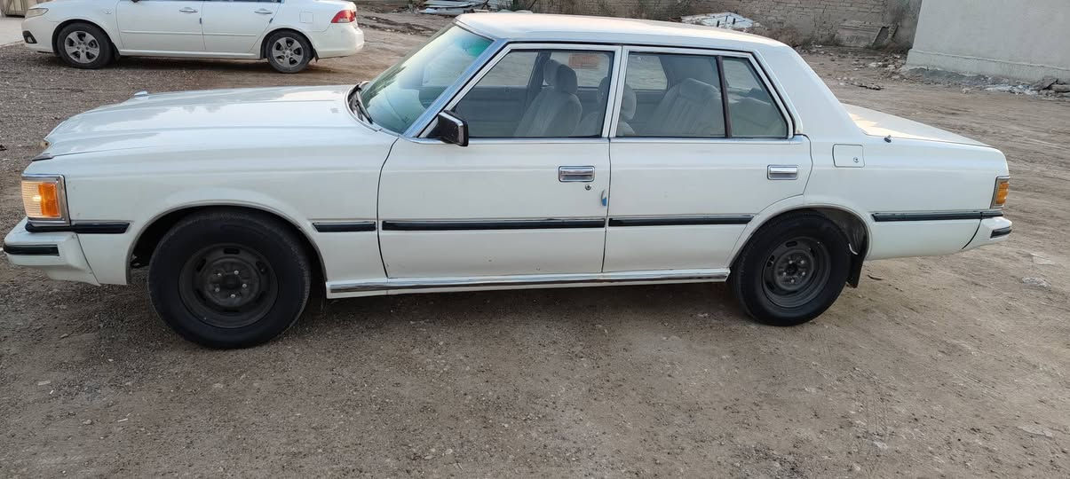 سلام عليكم سوبر موديل 82 سيارة جاهزة محرك كير فيفيتي  حدادية خلفي امامي كلة جديد بدون حادث مصبوغة حزام للجمالية اصل اوتماتيك رقم بغداد تحويل ثاني يوم السعر 55 بيهة مجال مكاني بابل ***********
