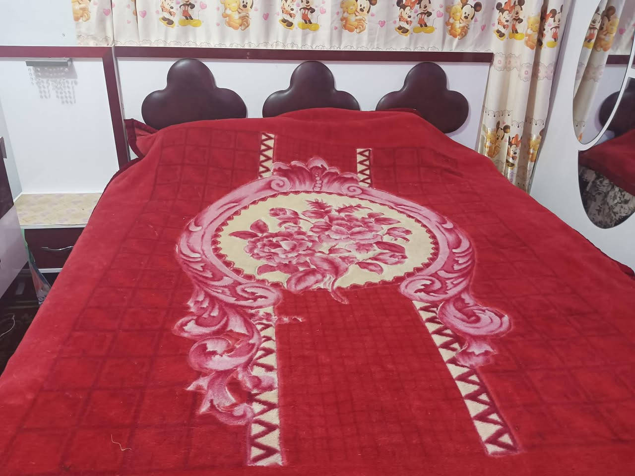 السلام عليكم غرفه نوم للبيع نضيفه السعر ب550 الشراي يتفضل يراسلني على الخاص


**إذا كنت صاحب هذا الإعلان وتريد حذفه لأي سبب، رجاءا أرسل رسالة إلى الدعم الفني**