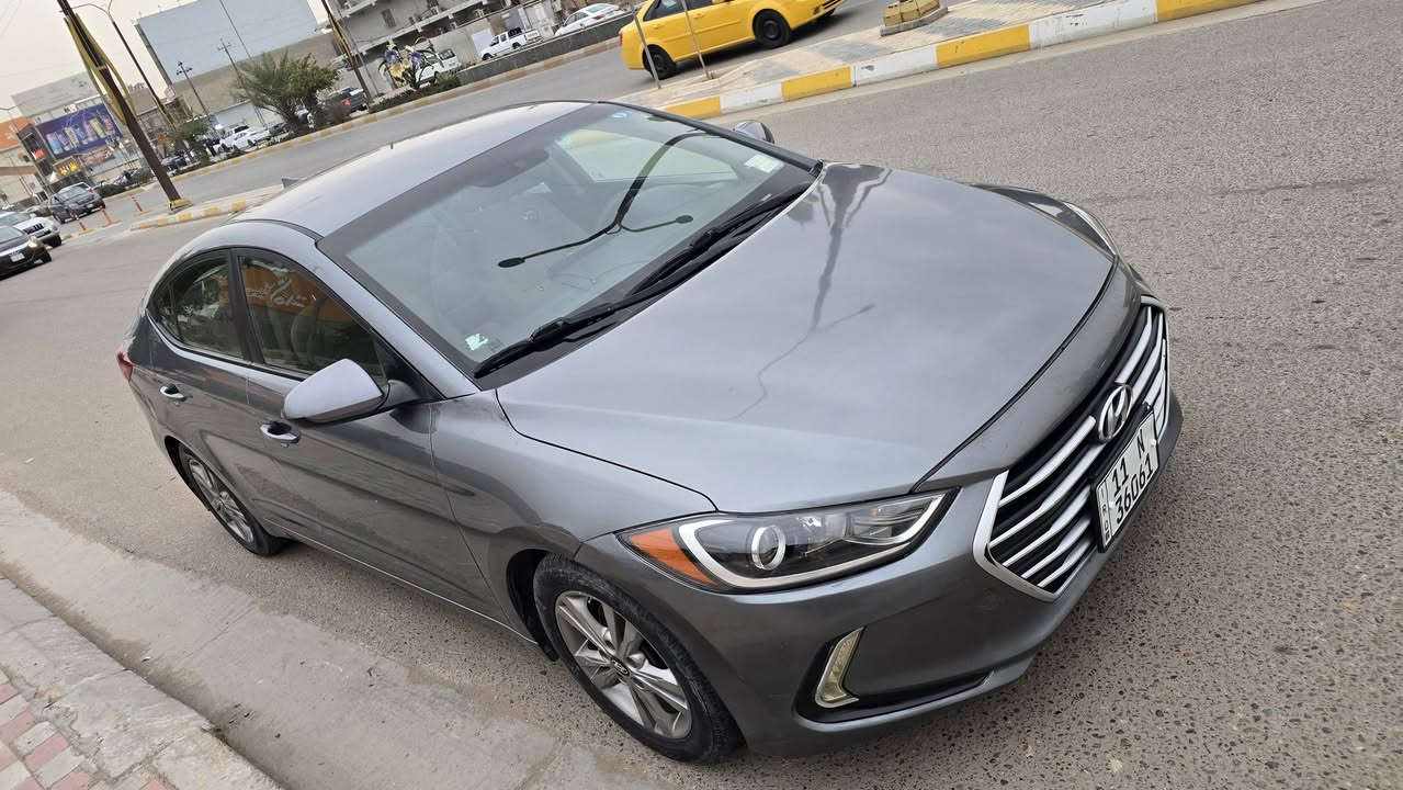 سلام عليكم اللبيع هونداي إلنترا موديل 2017 وارد امريكي بيها جاملغ وبنيد بدون تبديل وبدون دواخل  وباقي مكفولات   شاشه كأمره دواره تحكم ستيرن مثبت سرعه  سيارة جديدة وجاهزة من كلشي تبريد ثلج حدادية تخم تاير كير ومكينة 2000 دوش مكفولات  سياره احله من صور #السعر 123$$ لاستفسار علا الارقام
***********
***********
***********
مكان السياره الانبار الفلوجه
