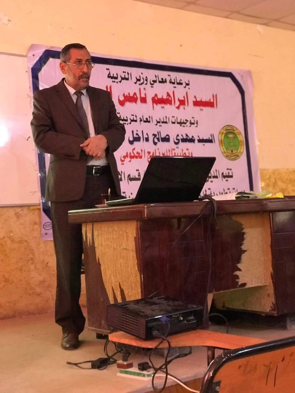 إعلان تسجيل
بمناسبة بدء عطلة نصف السنة، تُعلن مؤسسة مجد الرافدين للتنمية والتعليم عن فتح باب التسجيل في
دورات كورس اللغة لمختلف المستويات والمراحل الدراسية.
وذلك للراغبين بتطوير مستواهم العلمي واستثمار العطلة بشكل مفيد.
التسجيل متاح حاليًا للراغبين بالانضمام.
يُقام الكورس بإشراف الأستاذ القدير سعيد الحسيني،
ويشمل أيضًا طلبة الجامعات.
الموقع: الحي العسكري – مجاور صيدلية دنيا صالح.
للتواصل والاستفسار:
📞 *********** (اتصال أو واتساب)
📲 تيليغرام: @Nadiasaee
