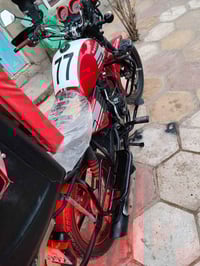 دراجة دايون موديل 2022 مرقمة بأسمي دراجة نضيفه وحلوه وبيها منضومه زنون...