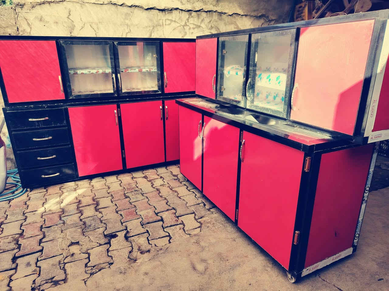 السلام عليكم كاونتر اربع قطع الكاونتر درجه اولى تفصال السعر 350 متواجد على الفيس وعلى الرقم الظاهر على الشاشه***********
