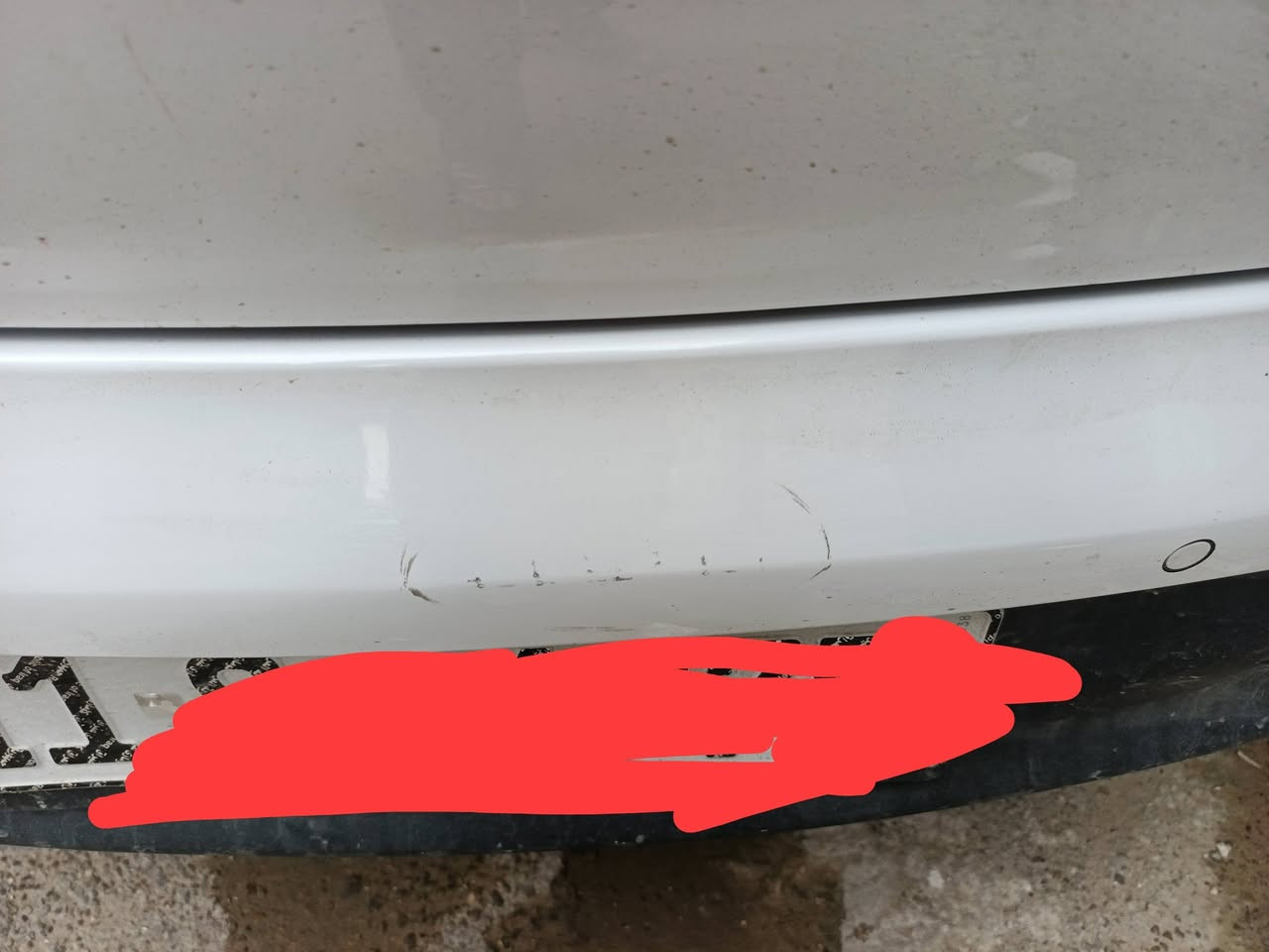 سيارة byd sel5 للبيع السيارة مواصفاتها معروفة ماشية ٥٧٠ Hev قابل للزيادة السيارة خير من الله كفالة من كير ومحرك الضربة والشخط عدا الدعامية الخلفية بيها شخوك بسيطة تروح بالبولش الباقي خير من الله شاحنة مابيها اني شتريتها بلة شاحنة مرقم وكامل بسمي السيارة مصروف عليها دوسات 5D هي والصندوك بس ذني مشتريهن ١٢٥ وبعد اكو تفاصيل
السعر ١٨٤٥٠٠٠ د.ع ١٢٣٠٠$ قفل للتواصل على الرقم التالي 
*********** مكاني بغداد
