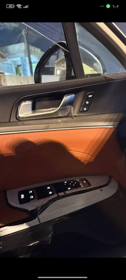 كيا K5 خليجي 2026 شركة NIM ضمان (5) سنوات  
محرك:.2500
كير 8سرعات 
ماشي:4،000 مغلفه ppf

فول فول مواصفات 1/1

مواصفات :.

بانوراما 
بصمة
خمس كاميرات دوارة
رادار بالمري
توقف ذاتي
سايد بريك كهرباء    
 (تشغيل عن بعد)
شاشة حجم كبير 
شاشة الكترونية 
كشن جلد 
كشنين كهرباء (سائق و سكن)
كشن خزن 
كشن تدفئه و تبريد (حار و بارد)
داخل مشمشي  
ويل كروم
حساسات جانبيه 
تبريد قطعتين 
صندوك كهرباء 
درايف مود 
تحكم و تعديل سرعة
اتو هولد
صاير بيها طخة بسيطة موضحة بالصور
السعر:267
رقم الهاتف  ***********
