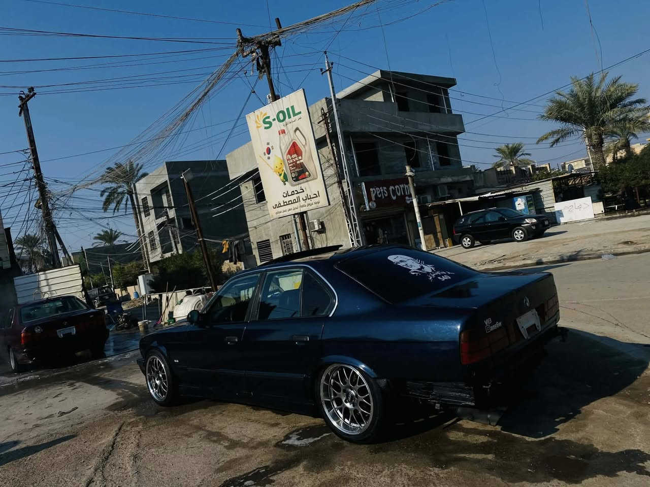 السلام عليكم بي أم 540i اصل موديل ٩٣كير عادي مكينه وكير جدد حداديه امامي وخلفي جديد تخم تاير جديد فول مواصفات دبل جكمجه دبل ايرباك فتحه سلايت كشنات ام حاويه اكسل قفل برمجه هدرز كزوز طلقات سياره قويه السعر ٦٨ المكان حله حي العسكري للاستفسار ***********
