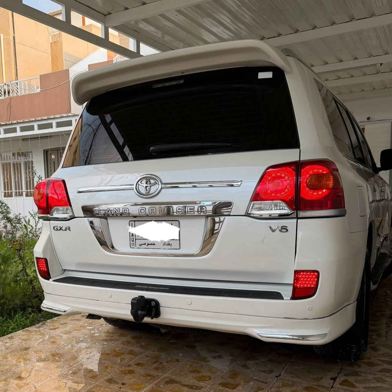 لاندكروز 2013 ساز GXR 
محرك 6 سلندر ماشية 79 الف جديدة وبالحقيقة احلا من الصور رقم بغداد تخم تاير ياباني دنلوب مكفولة بشرط تفتر العراق كله اذا احد كال ملعوب بلعداد مالتها ترجع السيارة والصيانة للسيارة كلها بلشركة على ايدنا من ماشية 10 الف سنوية وحدة اصدارها وعليها رقم بغداد مميز ويا السيارة انطي السيارة جانت مخزونة 

المواصفات
شاشه كبيره
فتحة سقف
مري شفط
مري قلاب
بصمة بيبان
بصمة تشغيل
حساسات 
تفتيح وتقفيل لمس
كامره خلفية
طفايه
حساسات امامي خلفي
بلوتوث
ثلاجة
ايكو
لد نهاري
دوسات ليزريه 
تحكم استيرن
لايت زنون
كشن كهربائي 3 دكم
تقفيل جام
اشاير ترحيب
8 ايرباكات
3 قطع تبريد
زراكات لايت
تبريد ثلج كير محرك مكفولات بشرط حتى الدعمية بدون صبغ والبلادية مالتها 

رقم صاحب السيارة  ***********
مكانها الموصل
