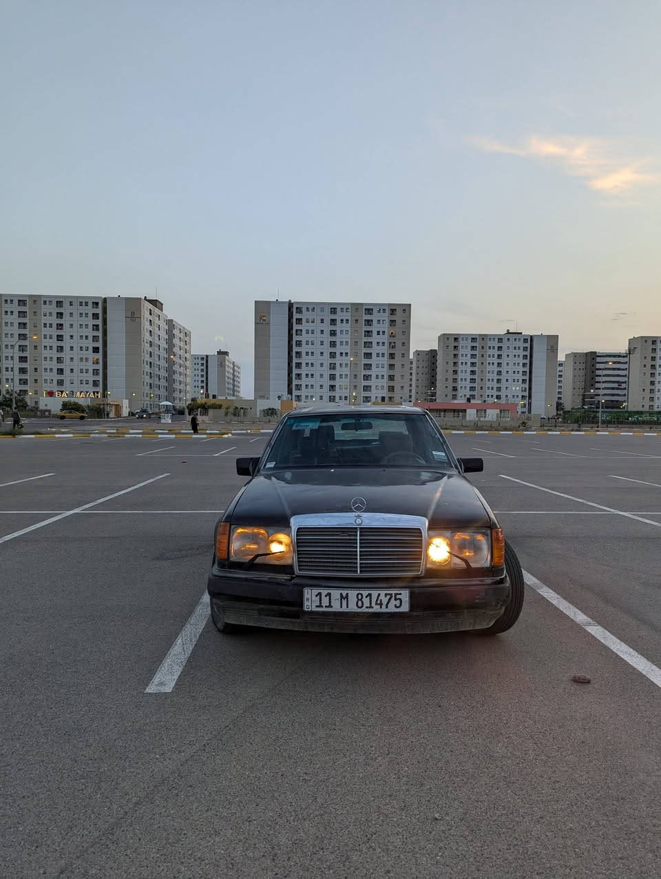 مارسيدس دب للبيع مكينه vvt3000 مكينه وكير مكفوله وكهربائيات كله شغاله فقط كيلو متر بدشبول واكف حداديه امامي ٦٠ اما خلفي عربانه نضيفه ٩٠  قواعد دبل معمره سعر ٣٧ ورقه ورقم ***********
