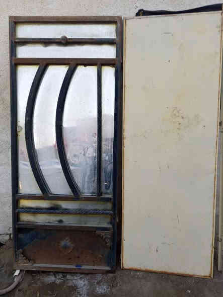 غسالات غسل وتنشيف ثنينهن 
وبيبان اثنين تزمام تضافه كدام 
عينك رقم الهاتف ***********
