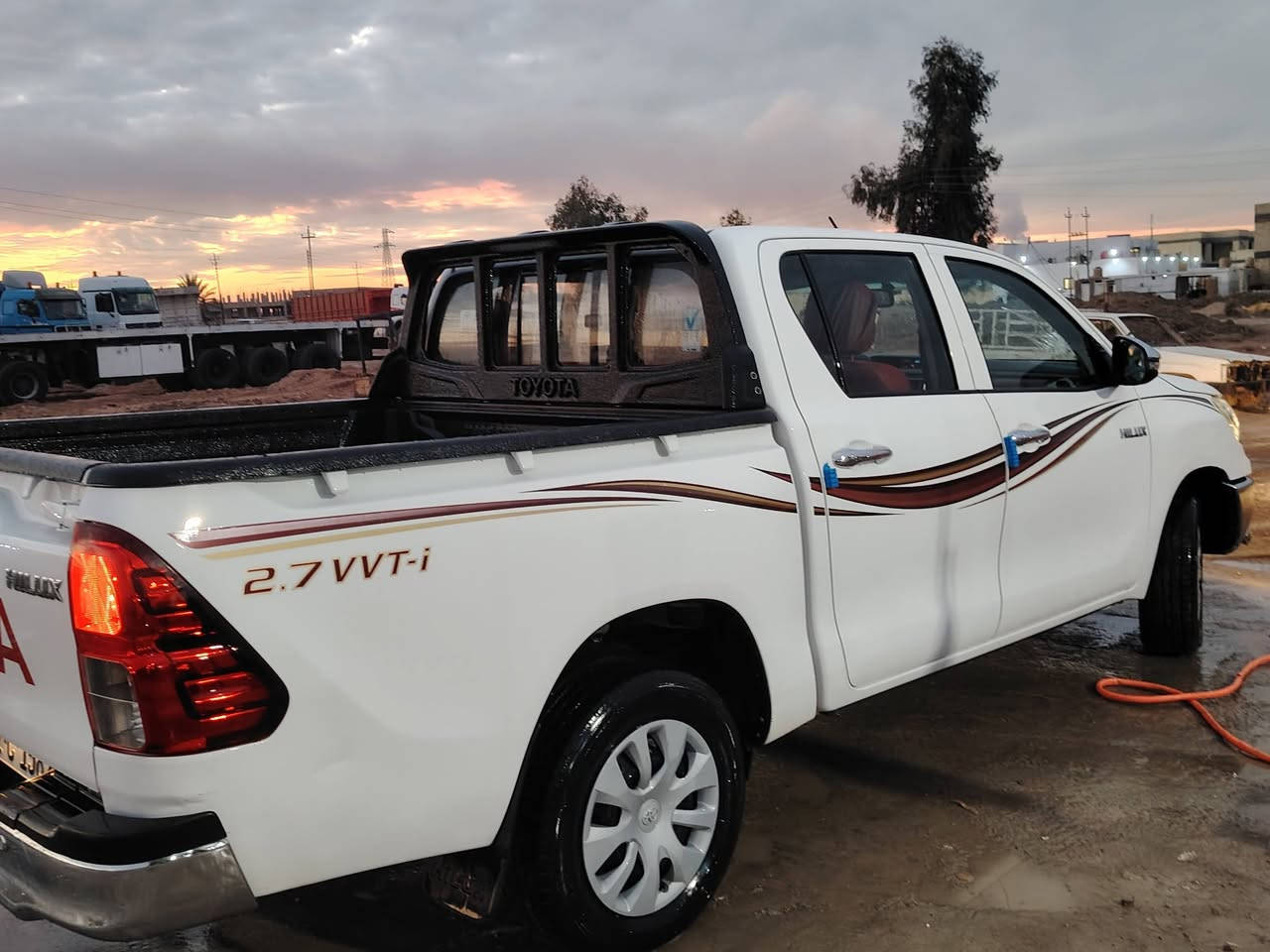 السلام عليكم
هايلوكس للبيع موديل ١٩ رقم أربيل بيها بارد كلش بسيط السونار مرفق مع الصور والباقي كفالة عامة
سيارة مال جناي فلس متصرف عليها السعر ٢٢٠ وبيها مجال للشراي يدلل
للتواصل ***********
