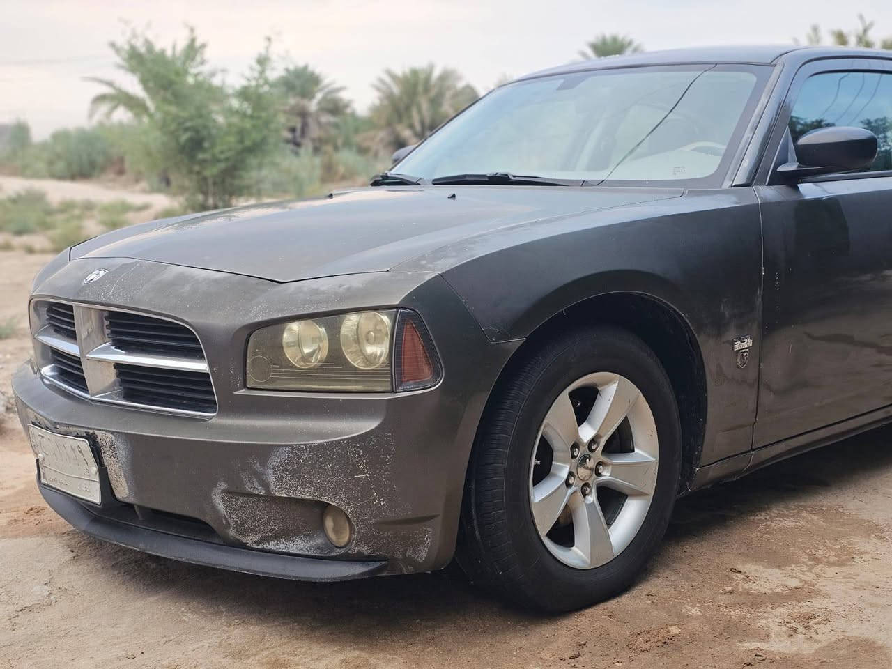 السلام عليكم جارجر 2009 رقم بغداد باسمي مكفوله وجاهزه مكينه كير تبريد تدفئه حداديه  تايرات السعر 105وبيها مجال مكان السياره ناصريه الشراي يتصل ويدلل ***********
