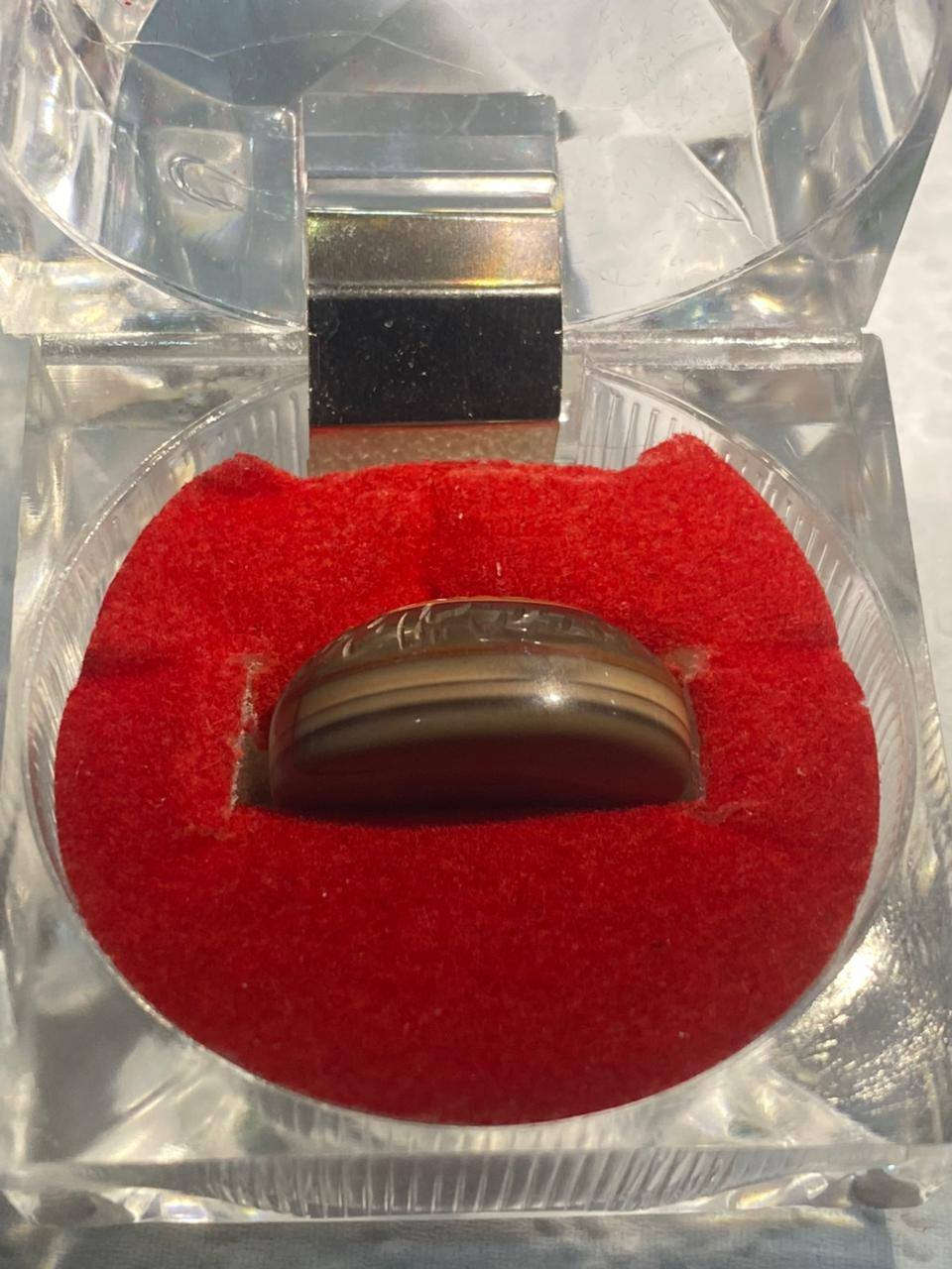 سلام عليكم ورحمة الله وبركاته👋🏻
⭕ للبيع ... 
💍_قطعة تحفة جزع يماني ملكي💯مخطوط«حرز سيد علي القاضي» 
****************************
⭕أسعار مناسبة جداًاً🌷الأستفسار علىٰ الخاص ماسنجر لطفاً🥰


**إذا كنت صاحب هذا الإعلان وتريد حذفه لأي سبب، رجاءا أرسل رسالة إلى الدعم الفني**