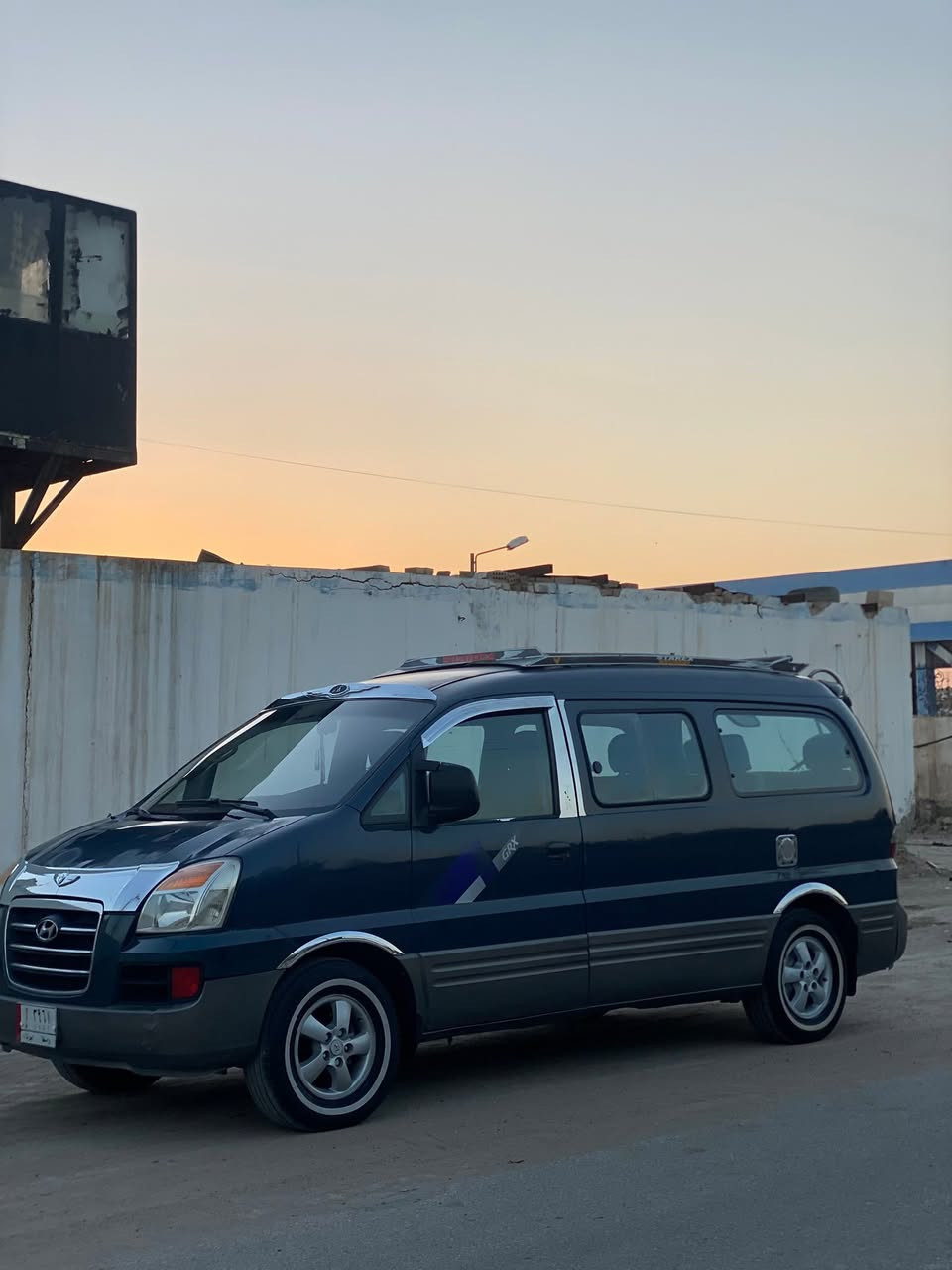 الي يدور نضيف وبدون صبغ وبدون خياس وسعر مناسب يجي هنا
2007 البدي كفاله عامه من الضربه والصبغ والمعجون والتبديل والبارد
مكينه مفتوح كير عادي
مكينه وكير واكسل مكفول 
رقم واسط شرط التحويل ومصفره 
خط وبحث جديد حداديتها جيده تايرات نضاف دواخل كلش نضيفه 
جاهزه من كلشيي
السعر: 75 وبيها مجال
مكاني حله 
***********
