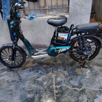 دراجه شحن للبيع اربع بطاريات السعر خاص للتواصل07515856375