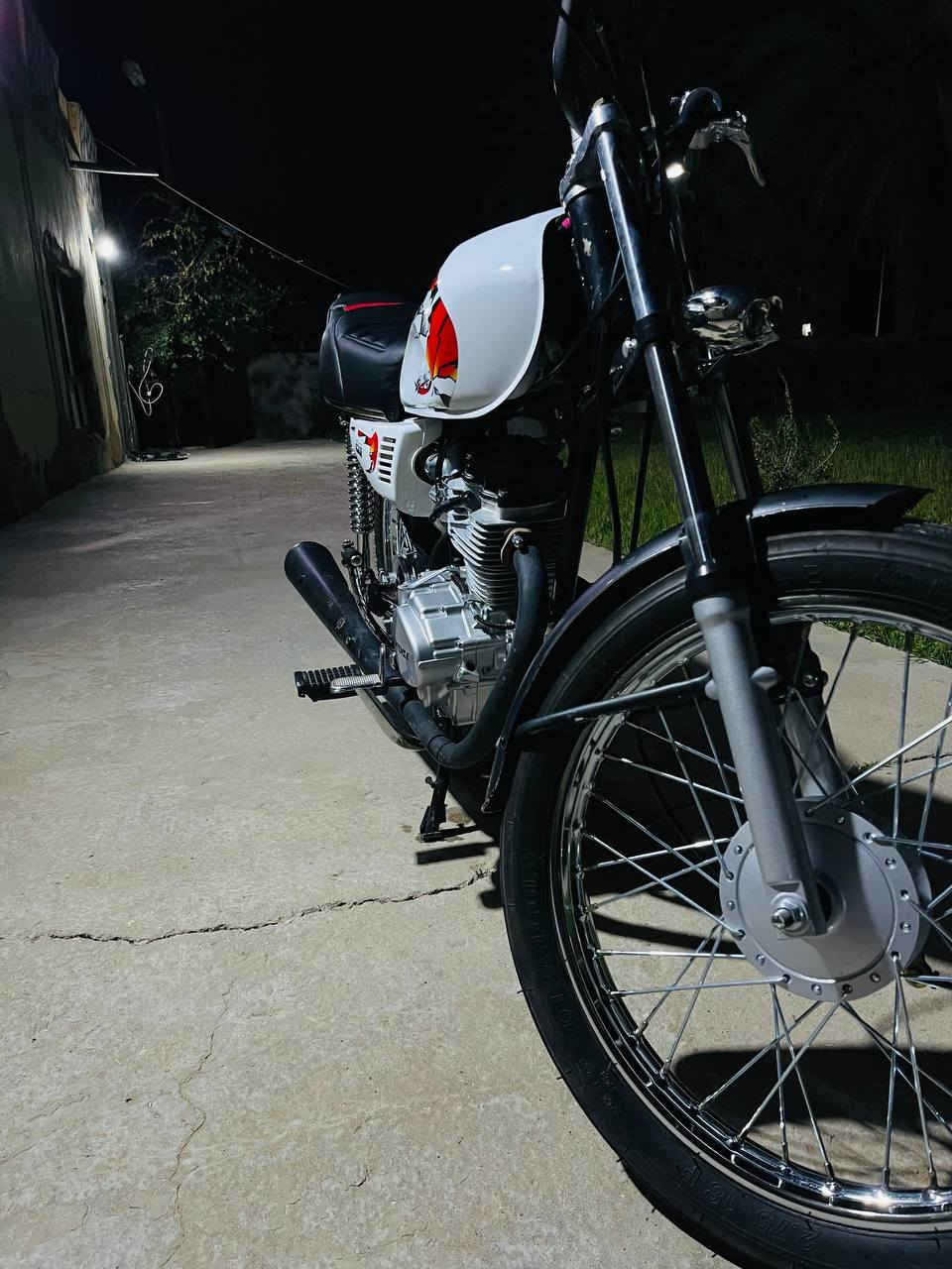 السلام عليكم شباب دراجه انتس حربيه مكفوله كفال عامه برغي مامفتوحه بيه تاخد تروح هذا رقمي *********** وسعر خاص هلا بيه عنواني قضاء الهاشمية
