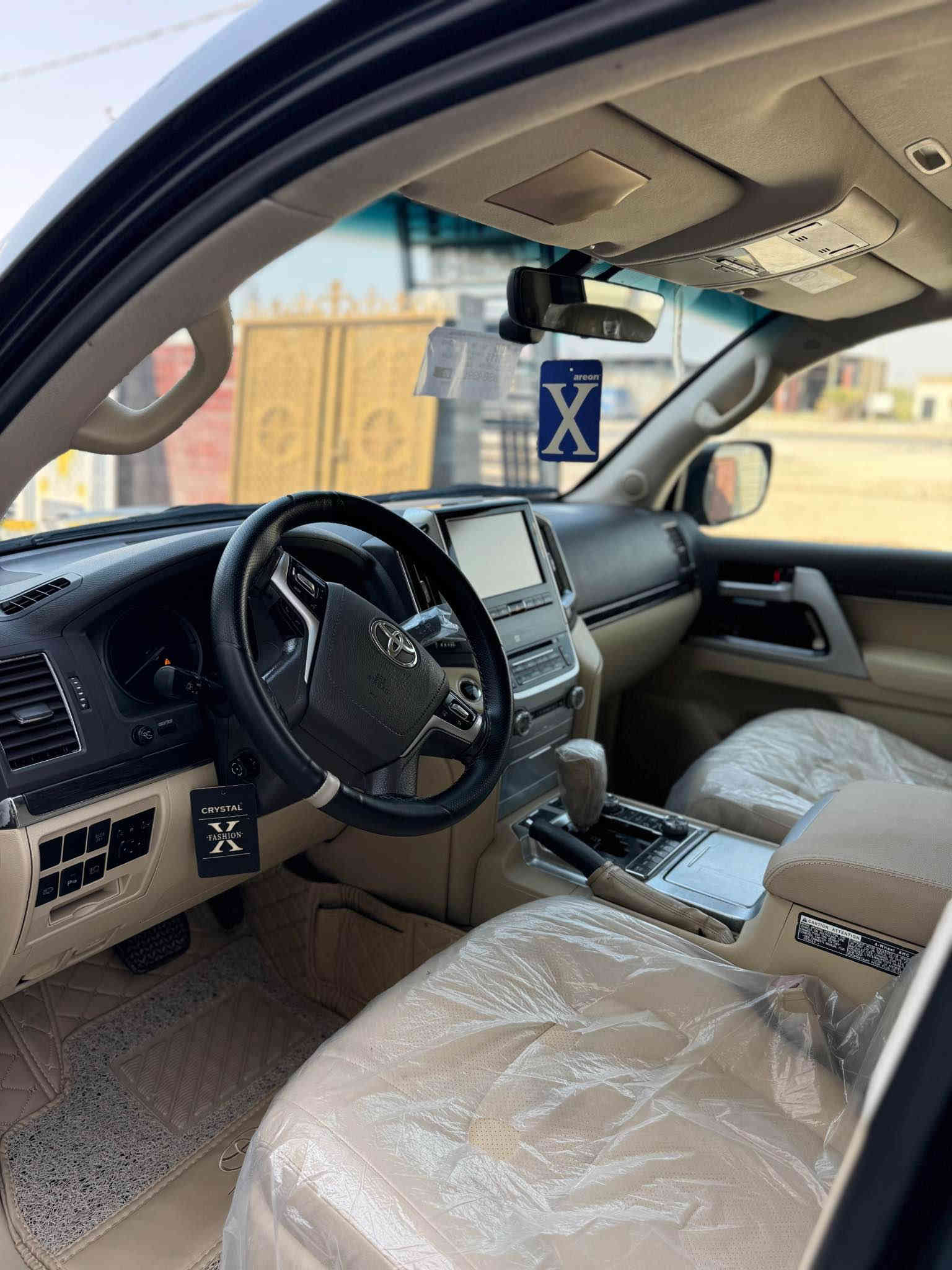 لاندكروز مديل ٢٠١٦ خليجيه كفاله من الضربه والصبغ والتبديل السياره فول مواصفات vxs فول الفول جكات محرك ٥٧٠٠ مال لكزز مواصفات لكزز خزن ميموري كشنات تبريد تدفئه الباب الخلفي كهرباء جكات صعود ونزول السياره جديده حيل رقم بغداد مميز السياره جدا مناسبه ٤٦٥ بيهه مجال بسيط حك الجيه رقم الهاتف *********** عنوان السياره بصره قضاء المدينه البصرة
