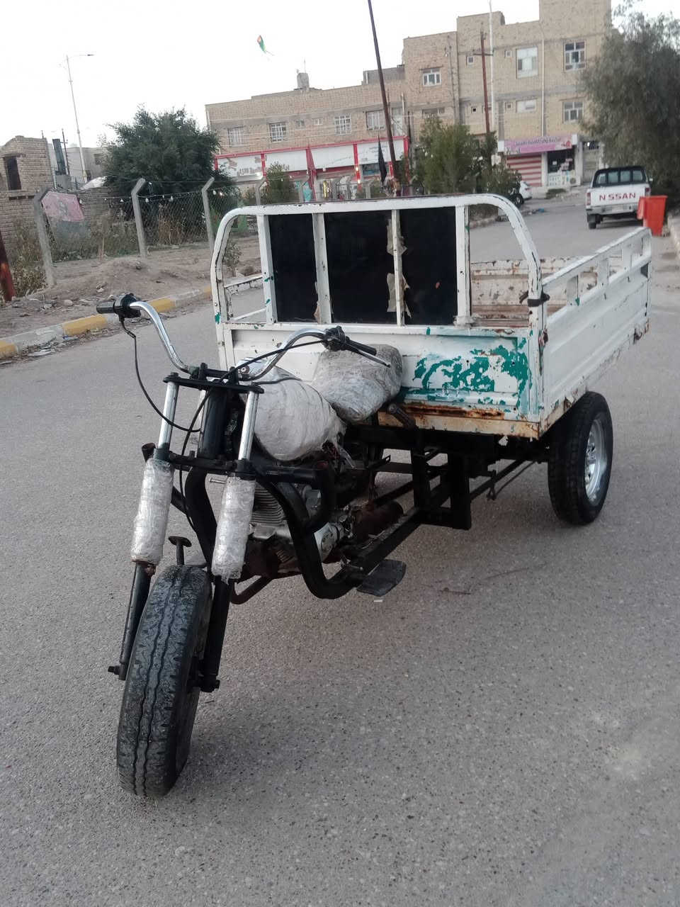 2015 لبيع
السلام عليكم 2015 مكينه مفتوحه ستندر لاتبخير ولاتنقيص 
تخم تاير ستوته مال شغل ماعوزه اي شي اوراقه مكاتبه بسمي ***********
*********** شارع الاخلاص شراي يتصل
