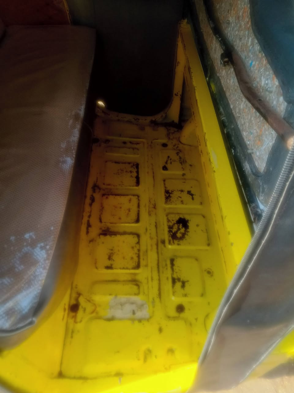 السلام عليكم تكتك موديل 2016اوراق كامله تخك تاير كهربيات كلها شغاله محرك عشرين بيها مابيها خياس معمره جديد اريدها 500و3وبيها مجال العنوان بغداد ***********
