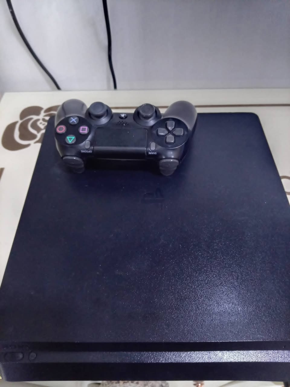 السلام عليكم
بلي فور للبيع نظيف مهكر ويا 7 العاب من ضمنهم فيفا 26 وبيس 26 مفتوح فقط كان لتنزيل الألعاب 3 جوستكات 1 اصليه و2 تجاريه
السعر 250


**إذا كنت صاحب هذا الإعلان وتريد حذفه لأي سبب، رجاءا أرسل رسالة إلى الدعم الفني**