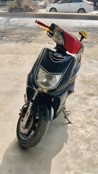 موتور • سرعة ١٤٠ • ذهبي زنون