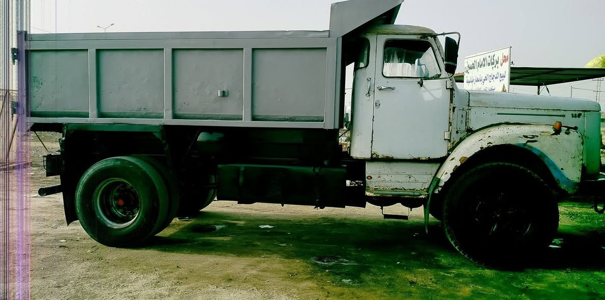 111 موديل 81 رقم انكليزي بسمي مكينه وكير 112 سياره جاهزه للشغل مكان ناصريه قلعة سكر ***********
