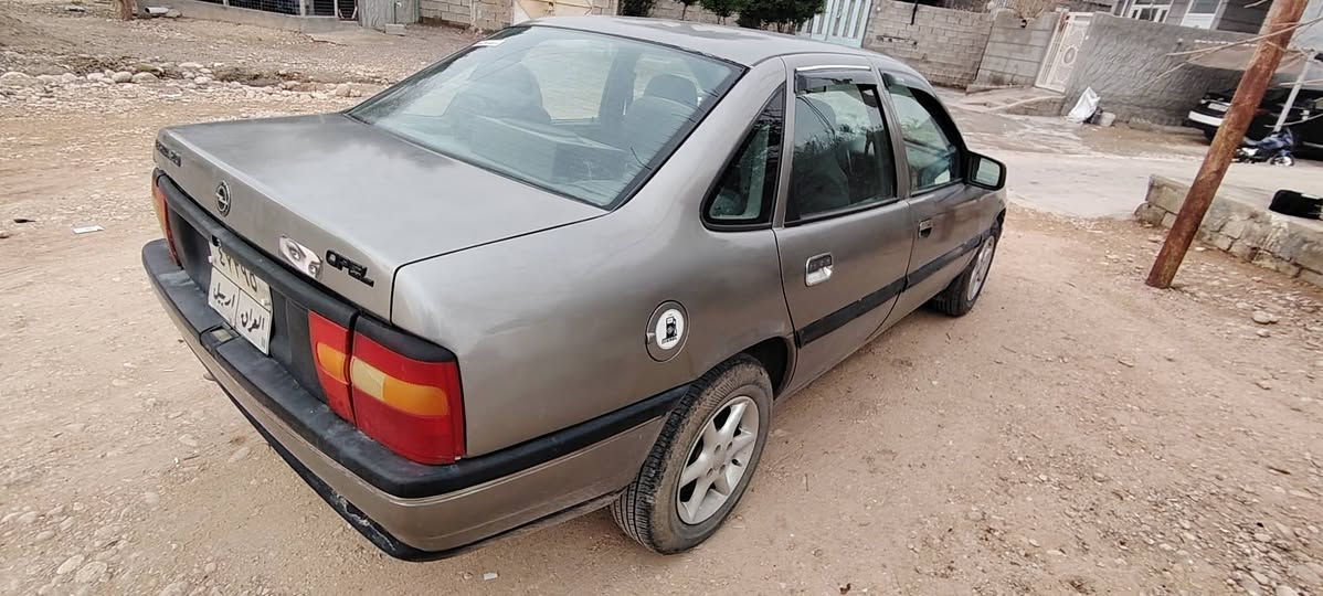 أوپل فكترا موديل 1994 محرك 20 اي عيب مابي سياره تبريد شغال سعرة 39 مكان سياره خانقين ***********
