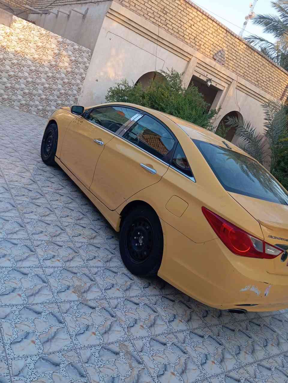 سوناتا موديل 11 فول مواصفات 
ماكينه كير جديد 
حداديه امامه خلفي جديده نقص برغي ما بيها 
تبريتها ما يشتغل نقص غاز 
تخم طيارات جدد 
رقم ذي قار تحويل مباشر 
عنوان ذي قار الشطره 
سعر 80 سعر ***********
بيع ومراوس حسب القناعه
