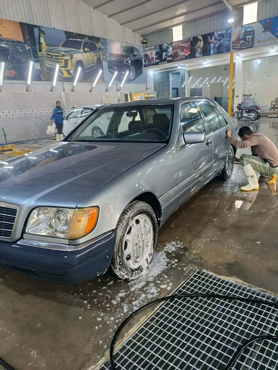 السلام وعليكم للبيع او مراوس شبح للبيع موديل 1992 لون سلفري فول مواصفات اربعة جام كهرباء كشنات كهرباء سلايت  دبل مروحة كشنات مخمل نيلي بلاد تبريد بيانو تدفئة تبريد شغال كير اوفر دي فور مكينة ٣٢٠  منضومة غاز ويا السيارة كاملة رقم بغداد  السيارة مكفولة كفالة عامة سيارة جديدة لوك السعر  للاستفسار ‭0773 194 9507‬
