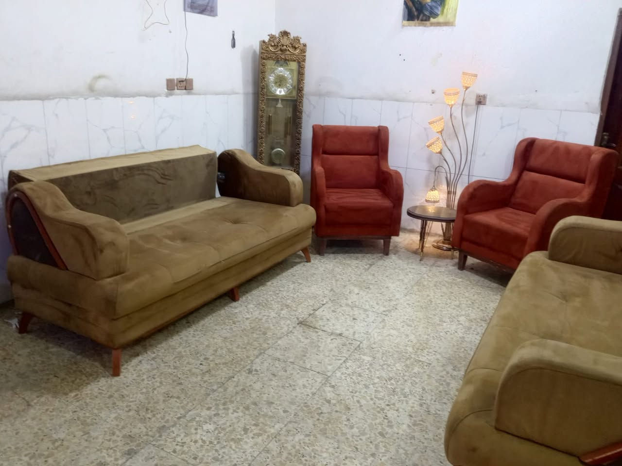 تخم تركي سرير قلاب 8 مقعد نظيف
  سعره 260 وبي مجال مكان
 البياع يوجد توصيل بكروه ب واتساب
 ***********
