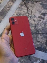 ايفون 11 عادي بيع مستعجل ما مفتوح   بطاريه 78  ذاكرة 64  السعر 200 قفل...