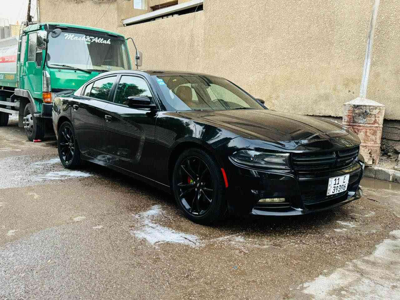 سلام عليكم 
چارجر للبيع موديل 2018 sxt رقم انگليزي بسمي السيارة ماشيه 140 الف كم استعمال شخصي حادثها موضح بالصور وصاير بيها شخط بالچاملغ الخلفي مرشوش والسعر 183 وبيها مجال بسيط 
*********** بغداد, العراق
