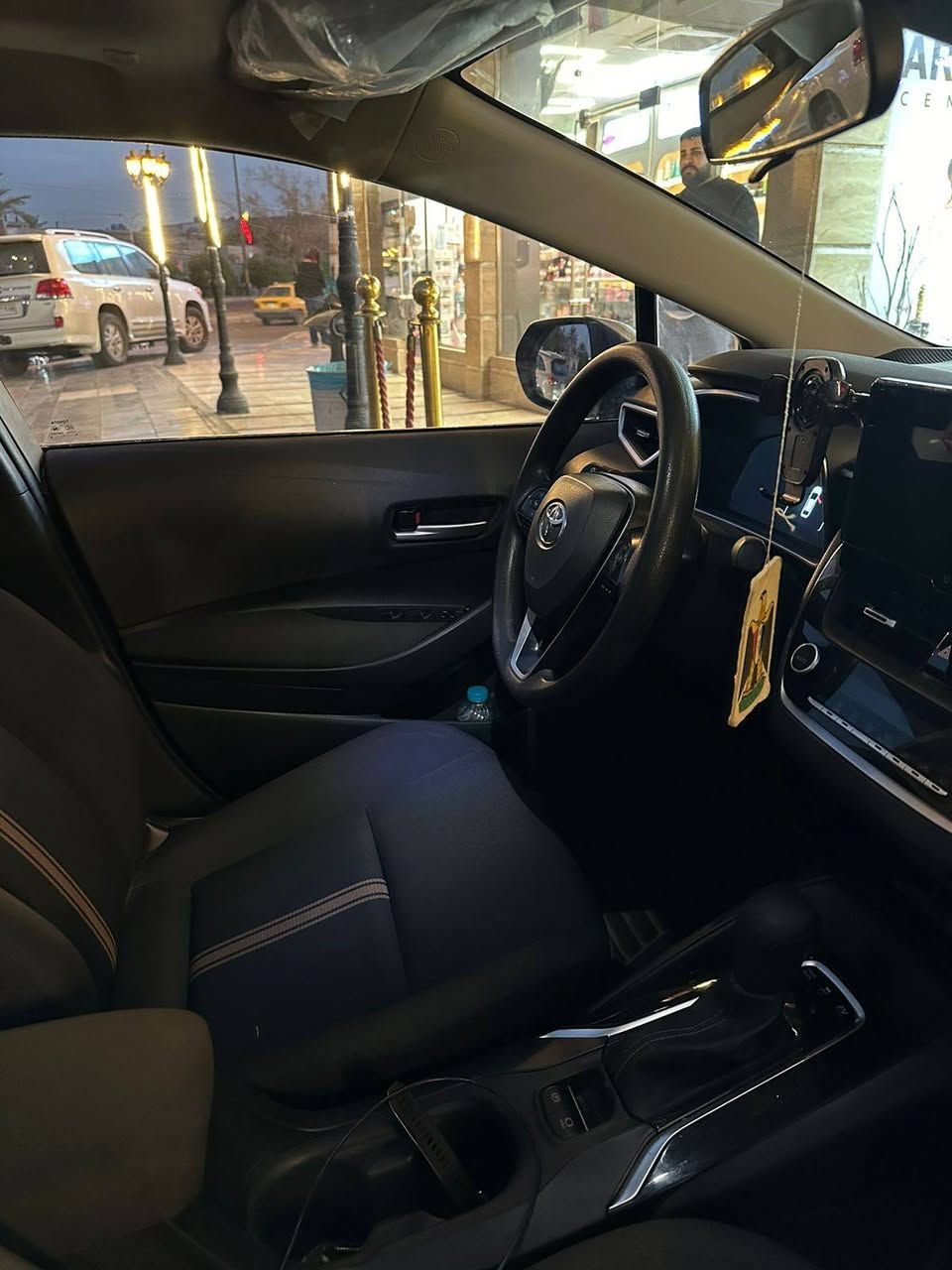 كورلا هايبرد صيني شكل الامريكي الوجبة الأولى 
الموديل ٢٠٢٤
الرقم بغداد تحويل ثاني يوم بأسمي
اللون شمباني ذهبي مميزالوحيدة بهيج لون
الممشى ٤٠ الف
المواصفات كامله عدا الكشنات مو جلد ولا كهرباء 
السعر ٢٣ مليون وبيها مجال
المكان شارع فلسطين 
للاتصال  +واتساب ***********
