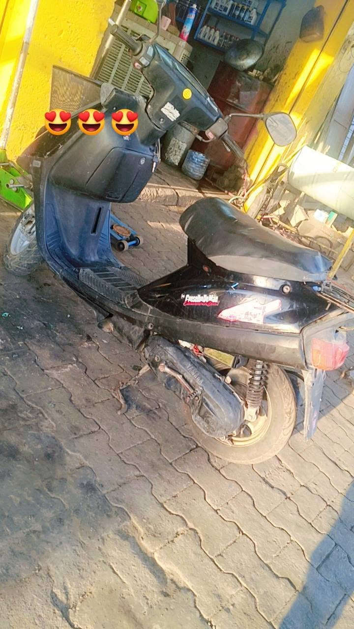 ياماها للبيع كل عيب مابي شغال تخم تاير جديد الدارجه كهربائيات جاهزة السعر 125 وبي مجال قليل 
***********
