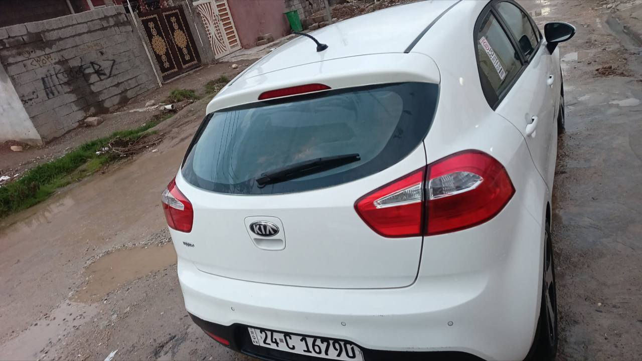 موديل 14 خليجي رقم دهوك جديد
مكفول من الصبغ والتبديل
السياره فول مواصفات فتح سقف
سيارة حلوة و جاهزة من كل النواحي
تبريد + تدفئه كير توماتيك + عادي سبورت
فتحه شاحن +تحكم ستيرن جهتين 
مري شفط + تاير جديد صدر 
اشاره بلمري + نضام ايكو + جامات كهرب
مكينه 16 دوش داخل حيل نضيف رقم و سنوي
جديد السعر 110 ورقه ***********+*********** دهوك, العراق
