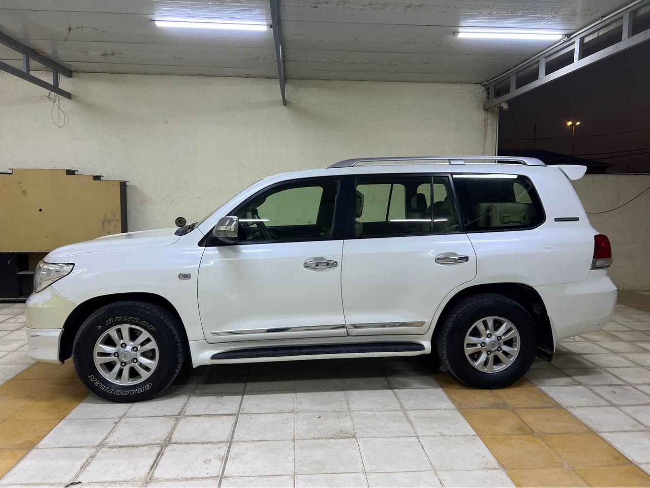 للبيع فقط تويوتا لاندكروز جكساره 2011 ستينيه رقم بغداد دولي هزه

ورقم جديد بأسمي فول مواصفات 1/1

فتحه / بصمه / كشنات جلد / 7 راكب / 3 قطع تبريد / ثلاجه / تحكمات كشنات كهرباء / اشاير بالمري / كامره خلفيه 

( السياره فول واحد على واحد )

السياره كفاله عامه عدا قطعتين تبديل باقي السياره جاهزه من كلشي مكينه مكفوله من الفتح بيها ضعف خانه كير كفاله صدر حداديه اماميه خلفيه جديد تخم تاير كله جديد وبيها سونار الي يريد السونار يتفضل خاص او واتساب

295 وبيها مجال

مكان السياره بابل الحمزه الغربي

للاستفسار *********** بغداد, العراق
