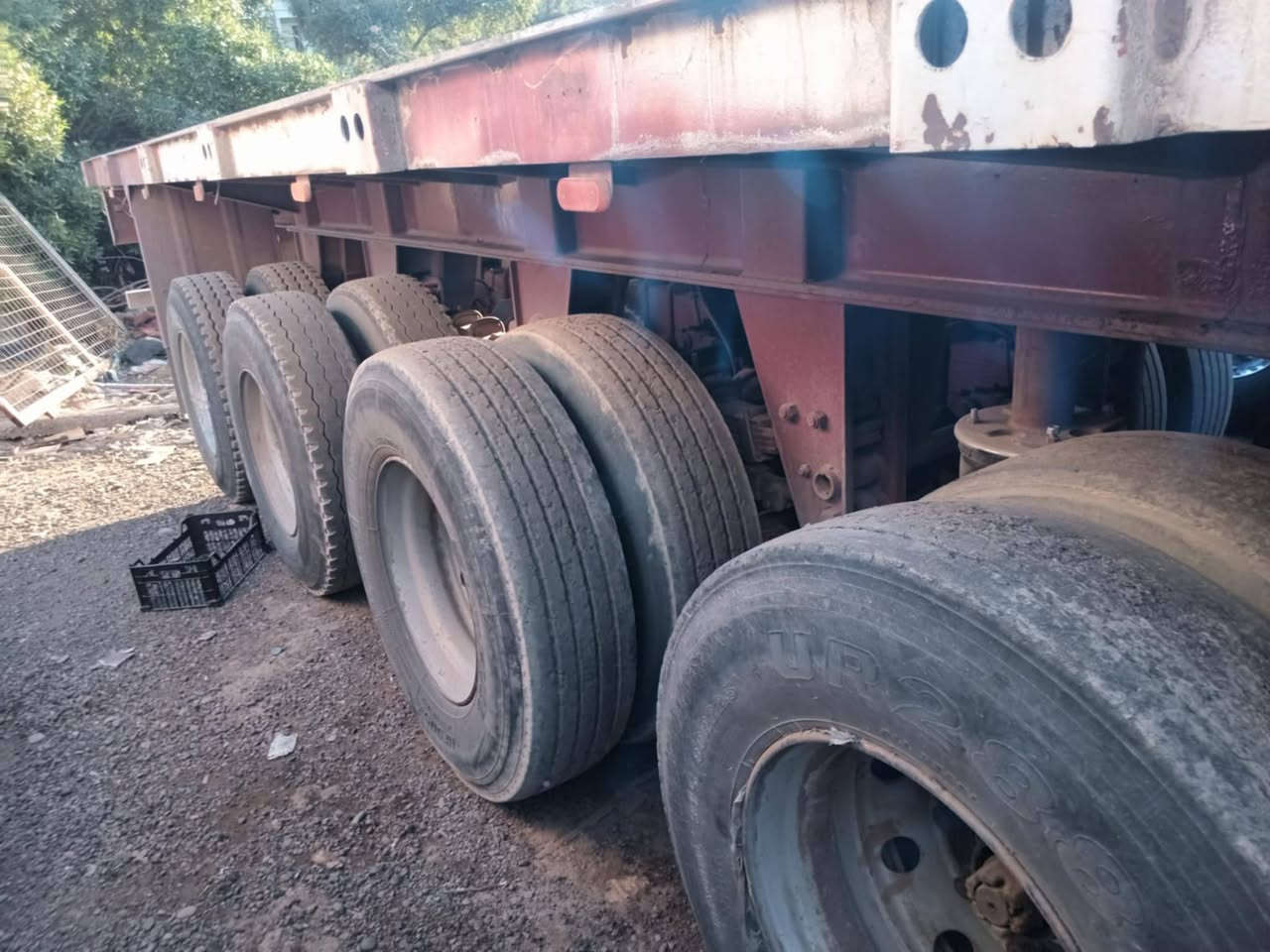 سلام عليكم عربانه بلوم محدده جديد طول ١٣و٦٠ جناب ارتفاع جنابهه موجودات مكانها بغداد الشعله رقم تليفون ***********.سعره.١٣٠
