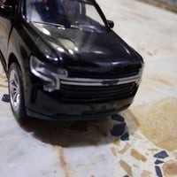 للبيع نموذج سيارة صغير أسود اللون بحالة جيدة ومواصفات دقيقة. مناسب لتز...