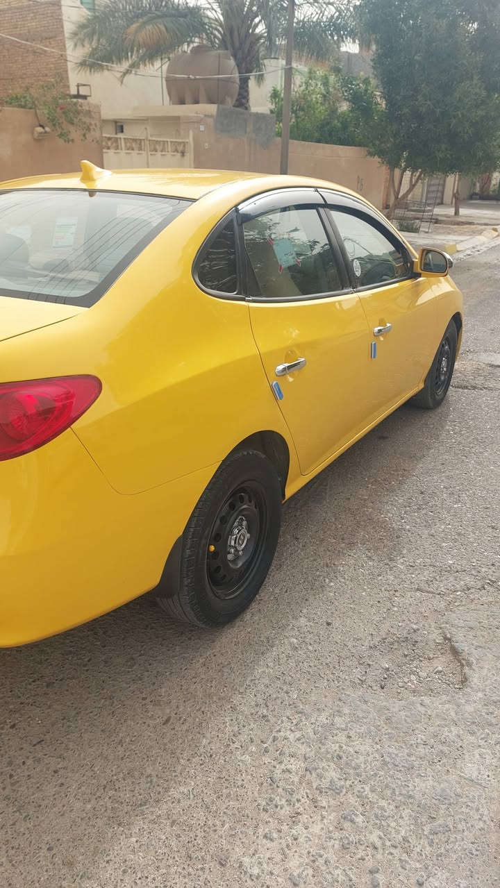 سلام عليكم الانترا للبيع مديل 2010 سياره جديده ليبل واحد كير ومحرك مكفولات رقم بغداد جديد  الي يدور نضيف سعر 100 بشدة وبيها مجال لشراي العنوان بلدروز ***********
