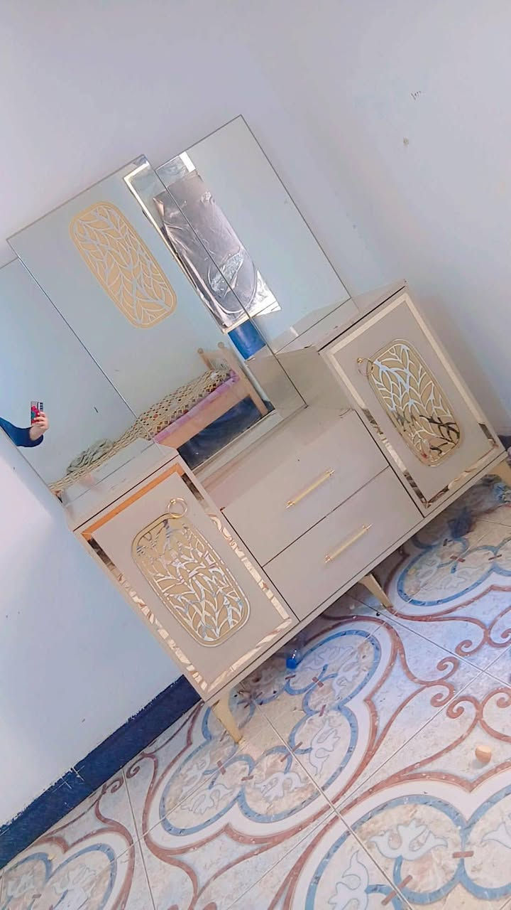 غرفه اخت جديده ٧٠٠ وبيها مجال


**إذا كنت صاحب هذا الإعلان وتريد حذفه لأي سبب، رجاءا أرسل رسالة إلى الدعم الفني**
