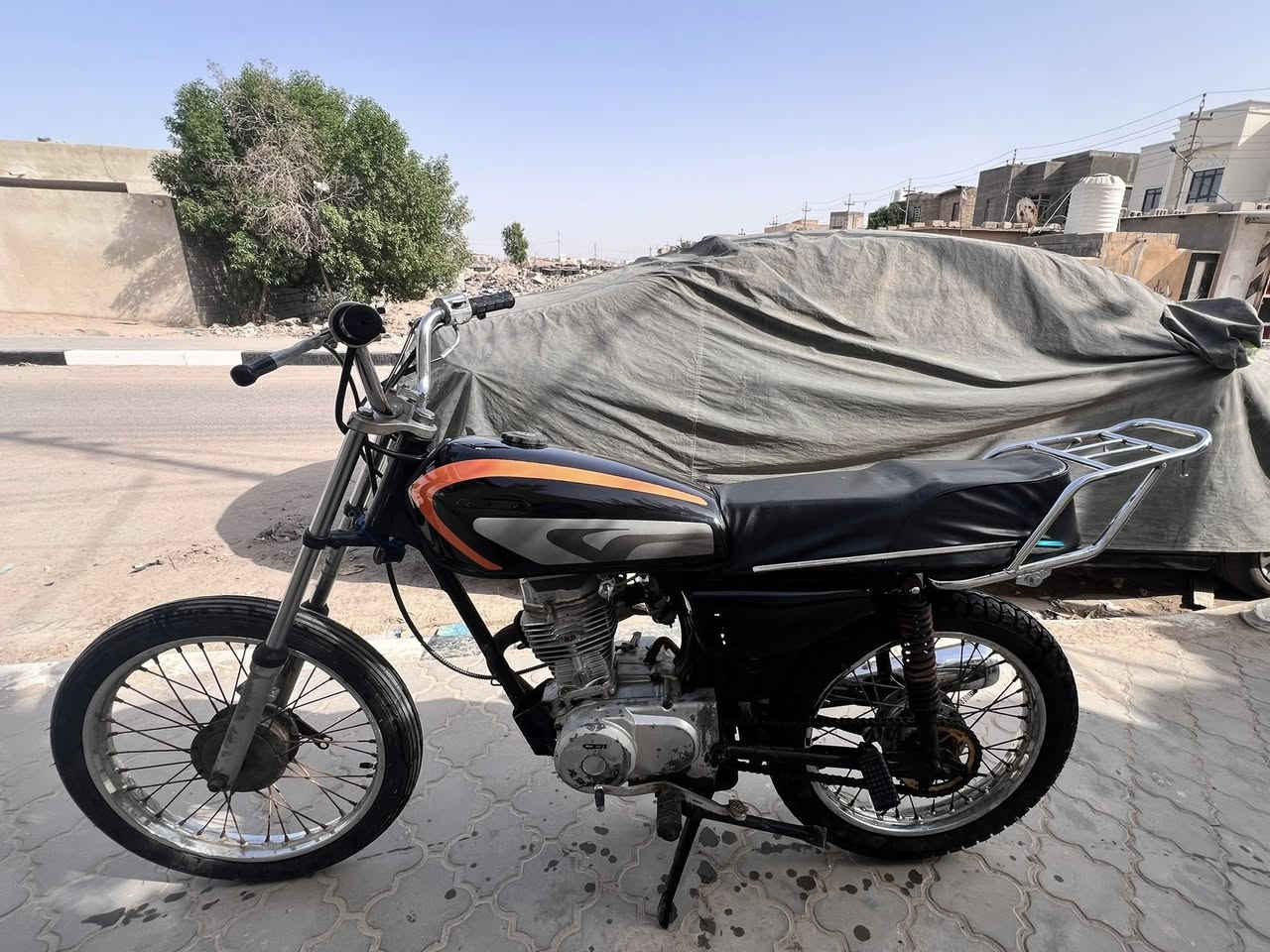 ايراني مكينة رابيدو شلعة فول
الدراجة ادوات لاتبخير لاتنقيص مكينتها خير من الله شلعة وفصلة مال شغل وكراب تايرات جدد دبلاتها فول كهربائيات ، السعر 350 وبيها كلش قليل مكاني بصرة زبير 
***********
***********
