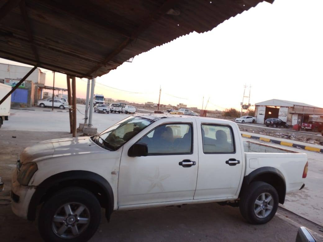 للبيع شوفر لوف 2005. مزاد وزاره الداخليه محرك وكير فيفتي. محرك كير حداديه كهربيات كله جاهزه سعره 40 ورقة وبيه مجال مكان السياره ناصريه الرفاعي ***********
