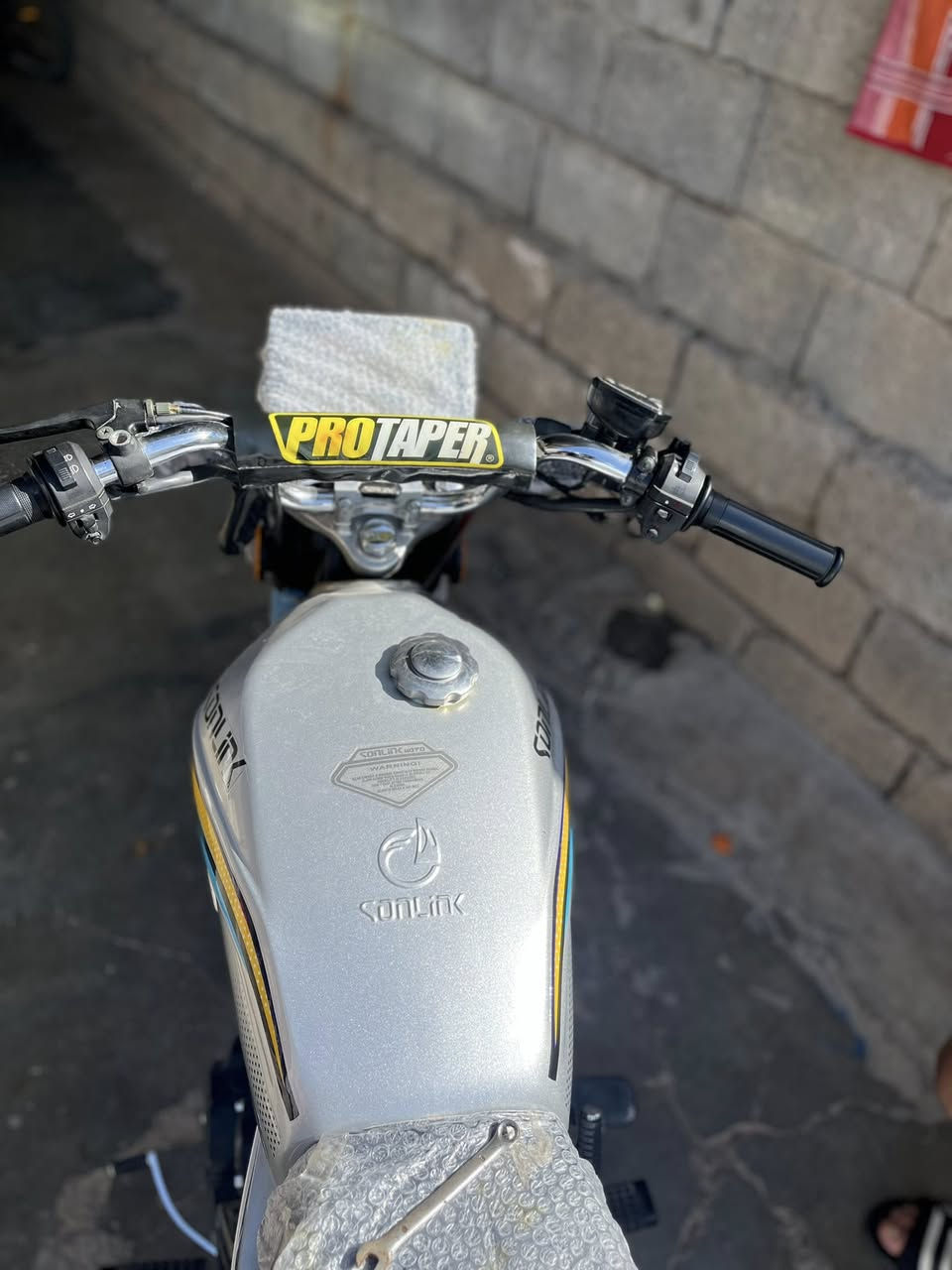 مطور لبيع موديل 25محرك200كله شقال بس بي شاشه محروكه سلف كهربايات شقاله بصمات بي 2 سويجات السعر750وبي مجال أو الامروس وتنطي فرق


**إذا كنت صاحب هذا الإعلان وتريد حذفه لأي سبب، رجاءا أرسل رسالة إلى الدعم الفني**